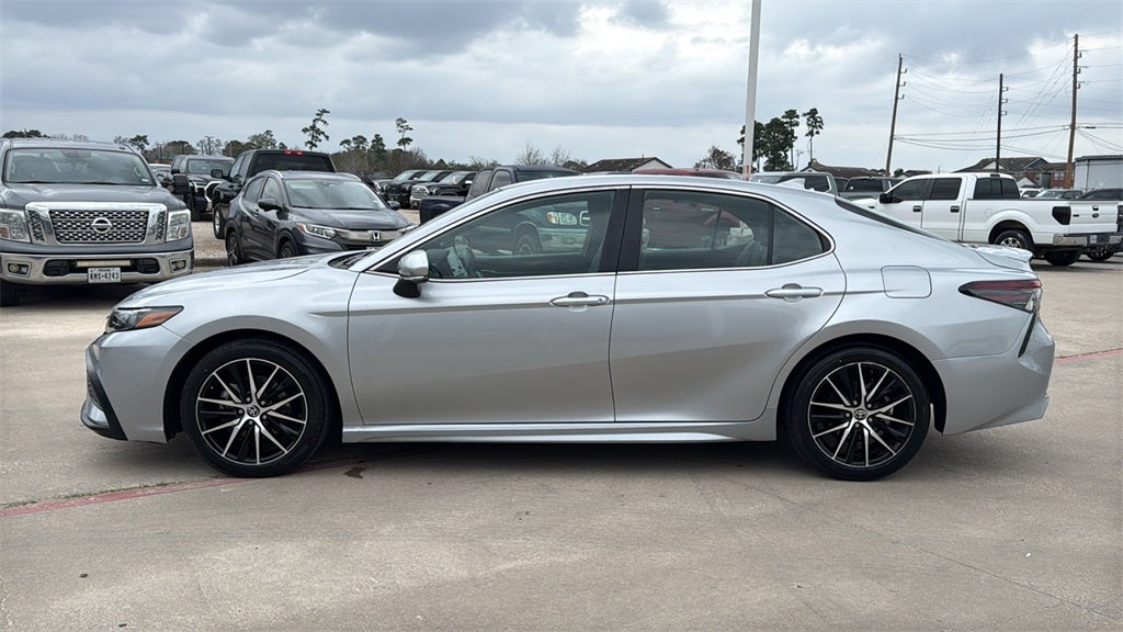 2024 Toyota CAMRY SE