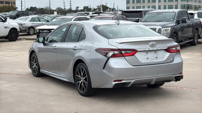 2024 Toyota CAMRY SE