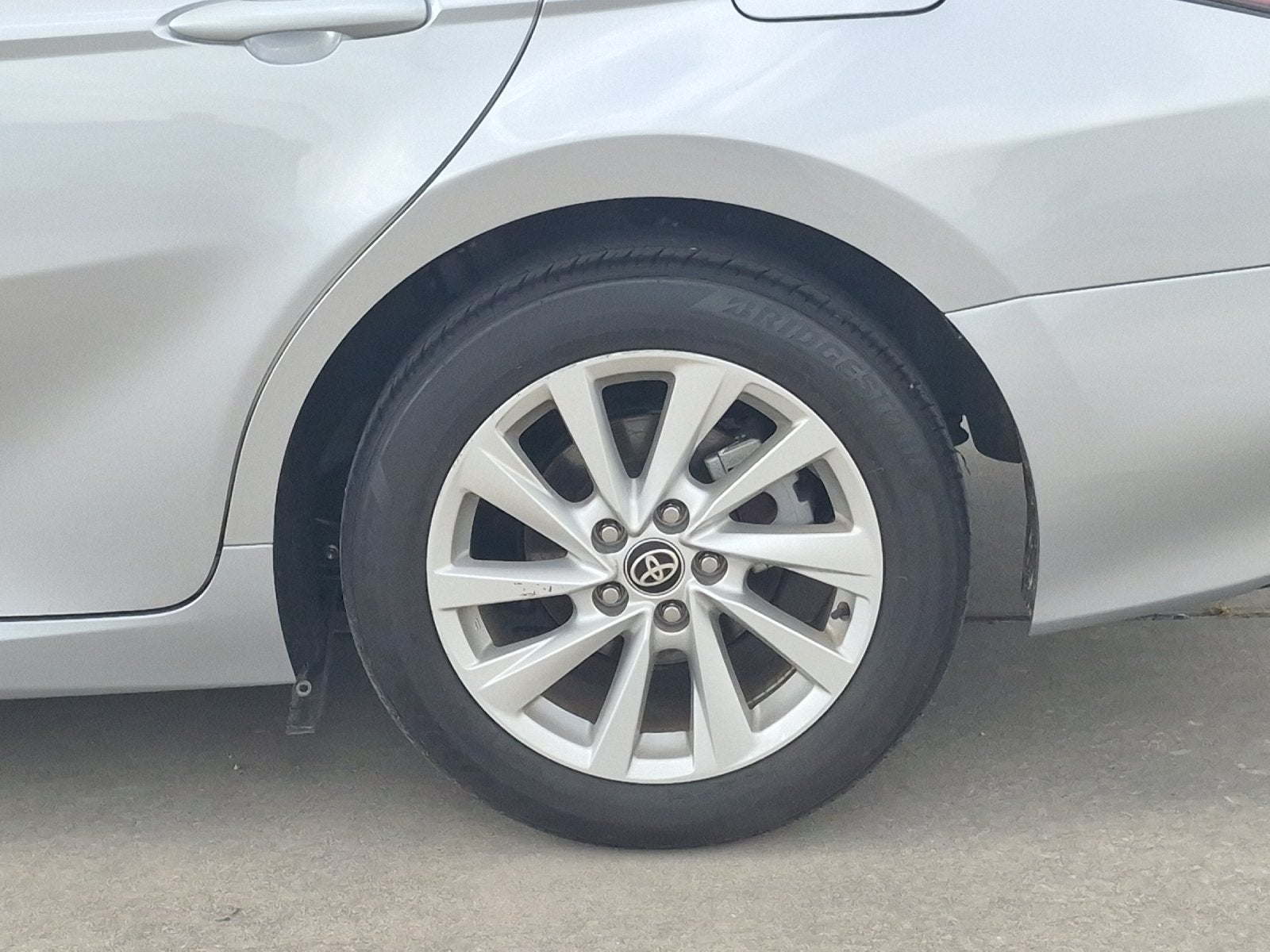 2024 Toyota Camry LE