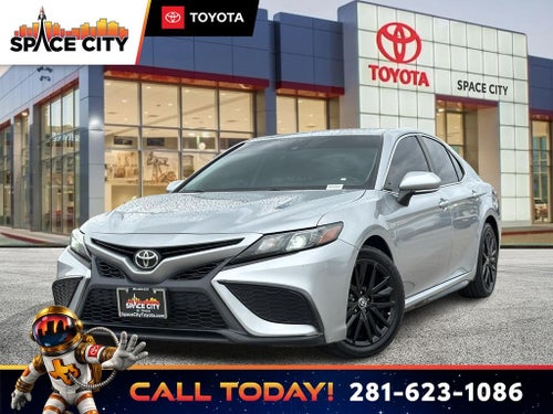 2022 Toyota CAMRY SE