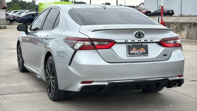 2022 Toyota CAMRY SE