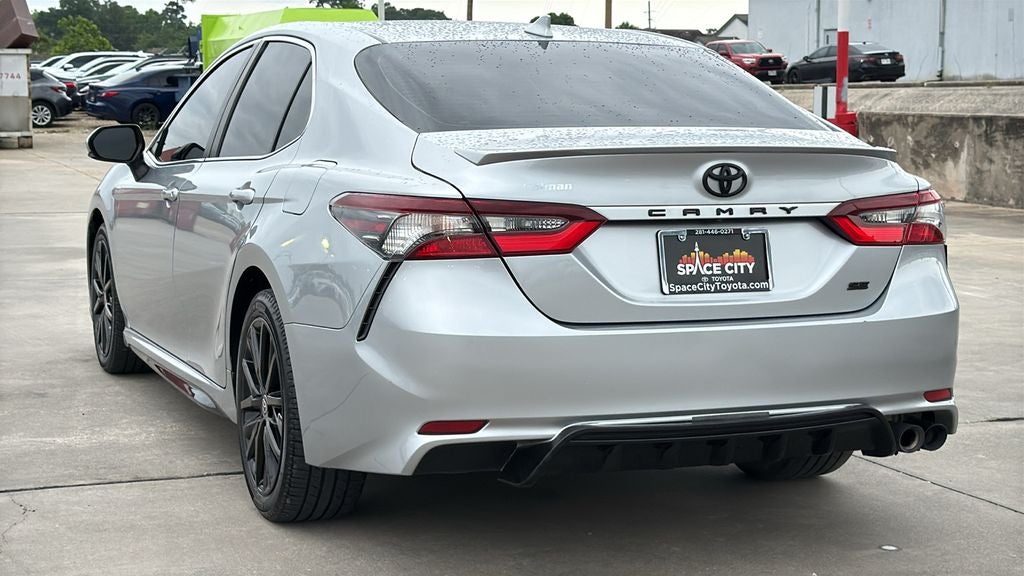 2022 Toyota CAMRY SE
