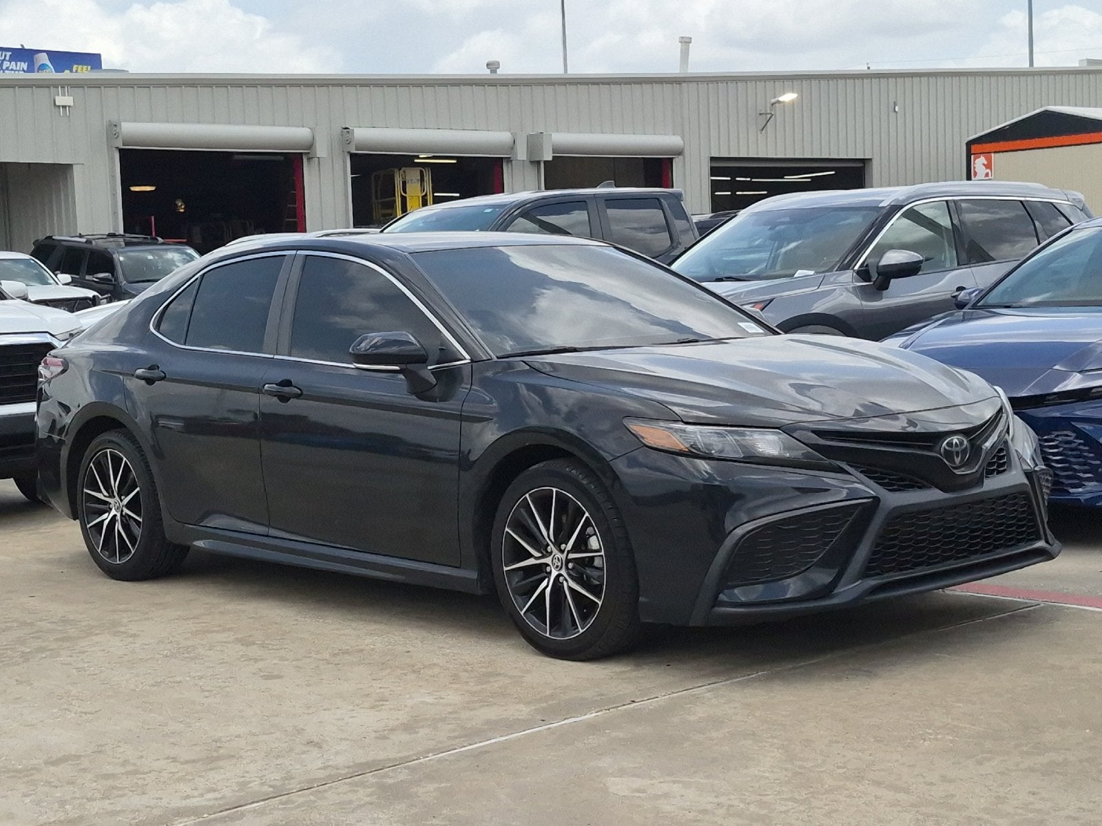 2023 Toyota Camry SE