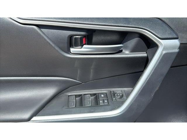 2025 Toyota RAV4 Hybrid XLE Premium