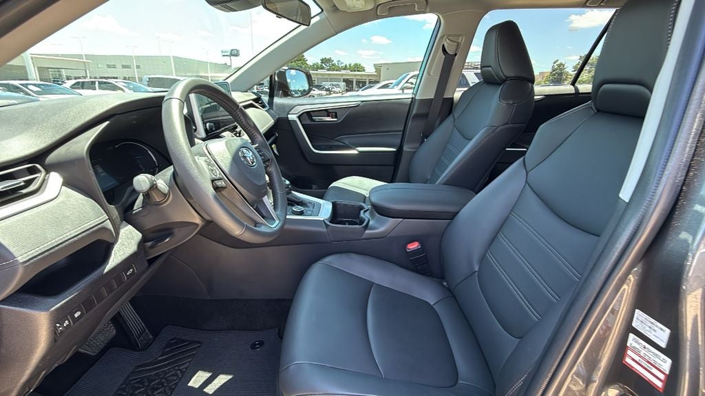 2025 Toyota RAV4 Hybrid XLE Premium