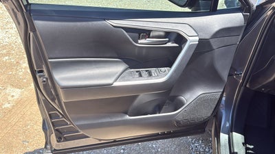 2025 Toyota RAV4 Hybrid XLE Premium