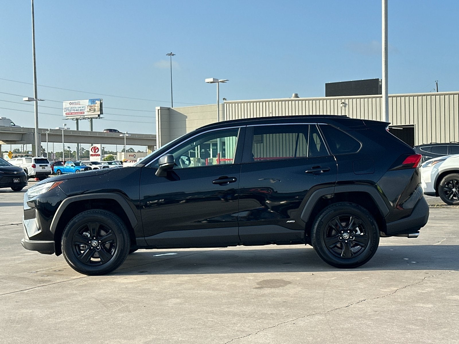 2025 Toyota RAV4 Hybrid LE