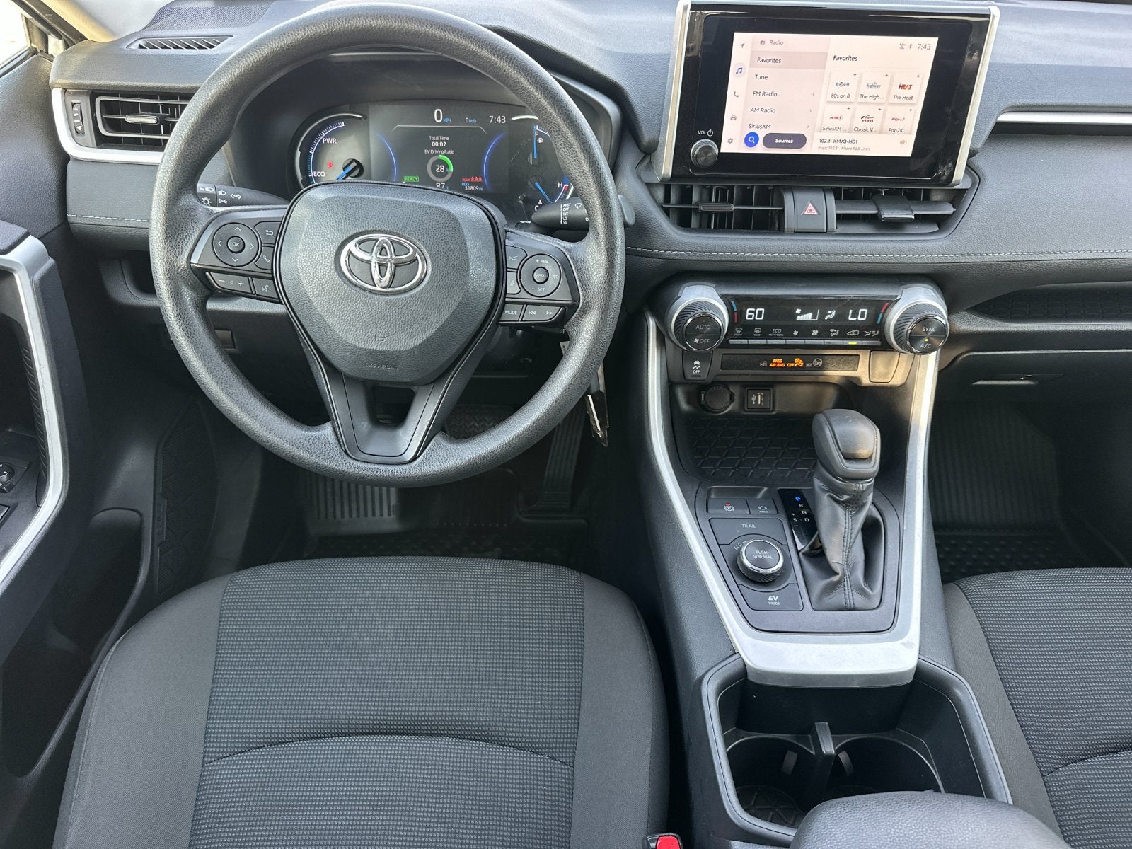 2025 Toyota RAV4 Hybrid LE