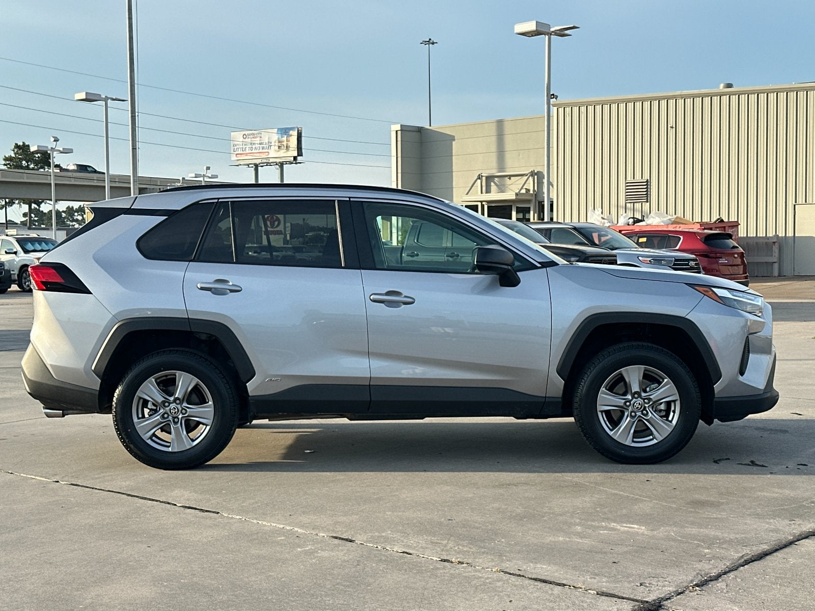 2025 Toyota RAV4 Hybrid LE