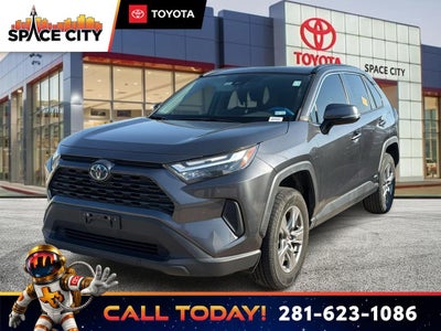 2022 Toyota RAV4 HYBRID XLE