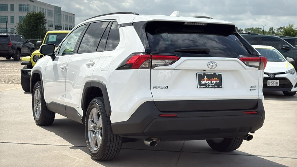 2025 Toyota RAV4 HYBRID XLE