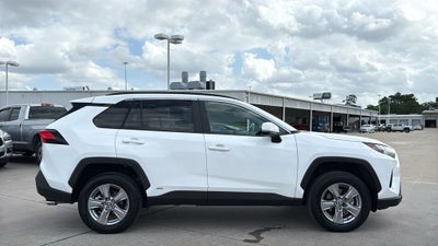 2025 Toyota RAV4 HYBRID XLE