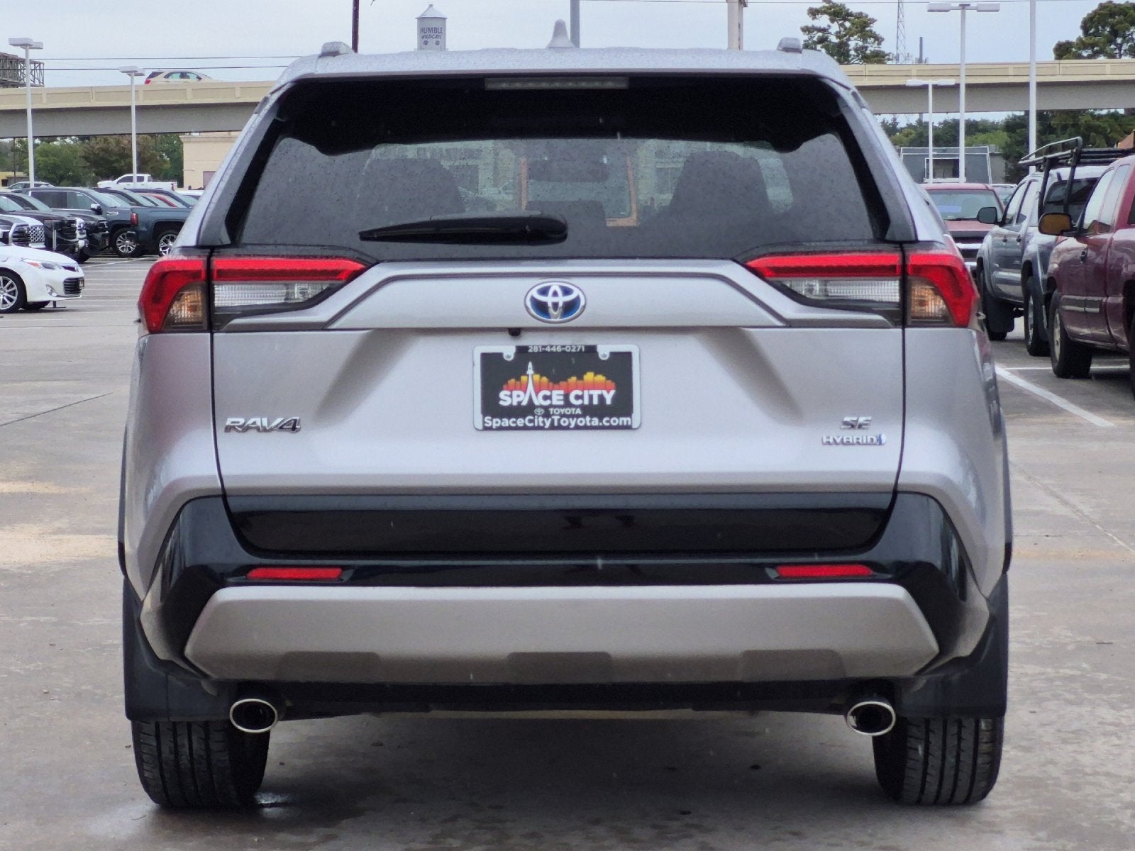 2022 Toyota RAV4 Hybrid SE