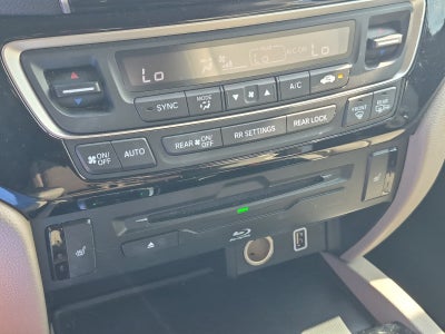 2022 Honda Pilot Touring 8 Passenger