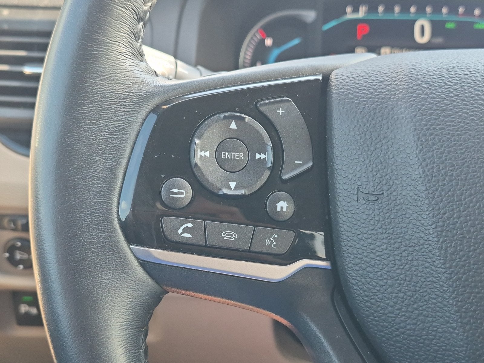2022 Honda Pilot Touring 8 Passenger