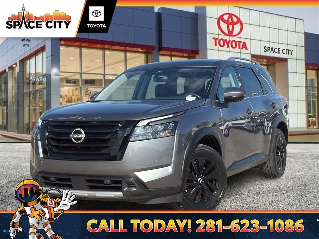 2025 Nissan Pathfinder SL