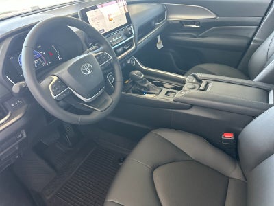 2026 Toyota Highlander XLE