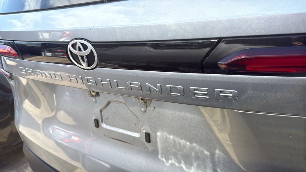 2025 Toyota Grand Highlander XLE