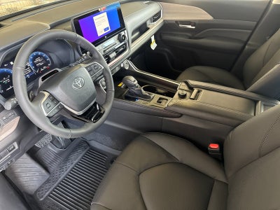 2026 Toyota Grand Highlander Platinum