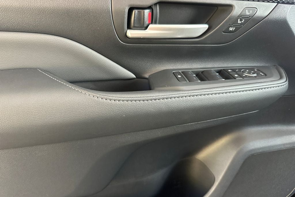2026 Toyota Highlander MAX Platinum