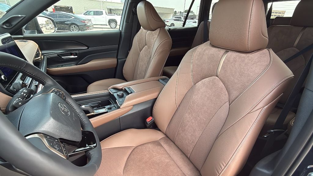 2026 Toyota Grand Highlander Hybrid MAX Platinum