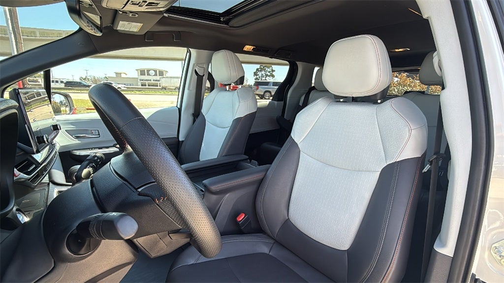 2024 Toyota SIENNA XSE XSE 7 Passenger