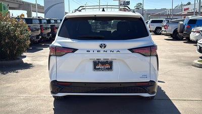 2024 Toyota SIENNA XSE XSE 7 Passenger