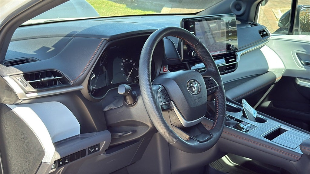 2024 Toyota SIENNA XSE XSE 7 Passenger