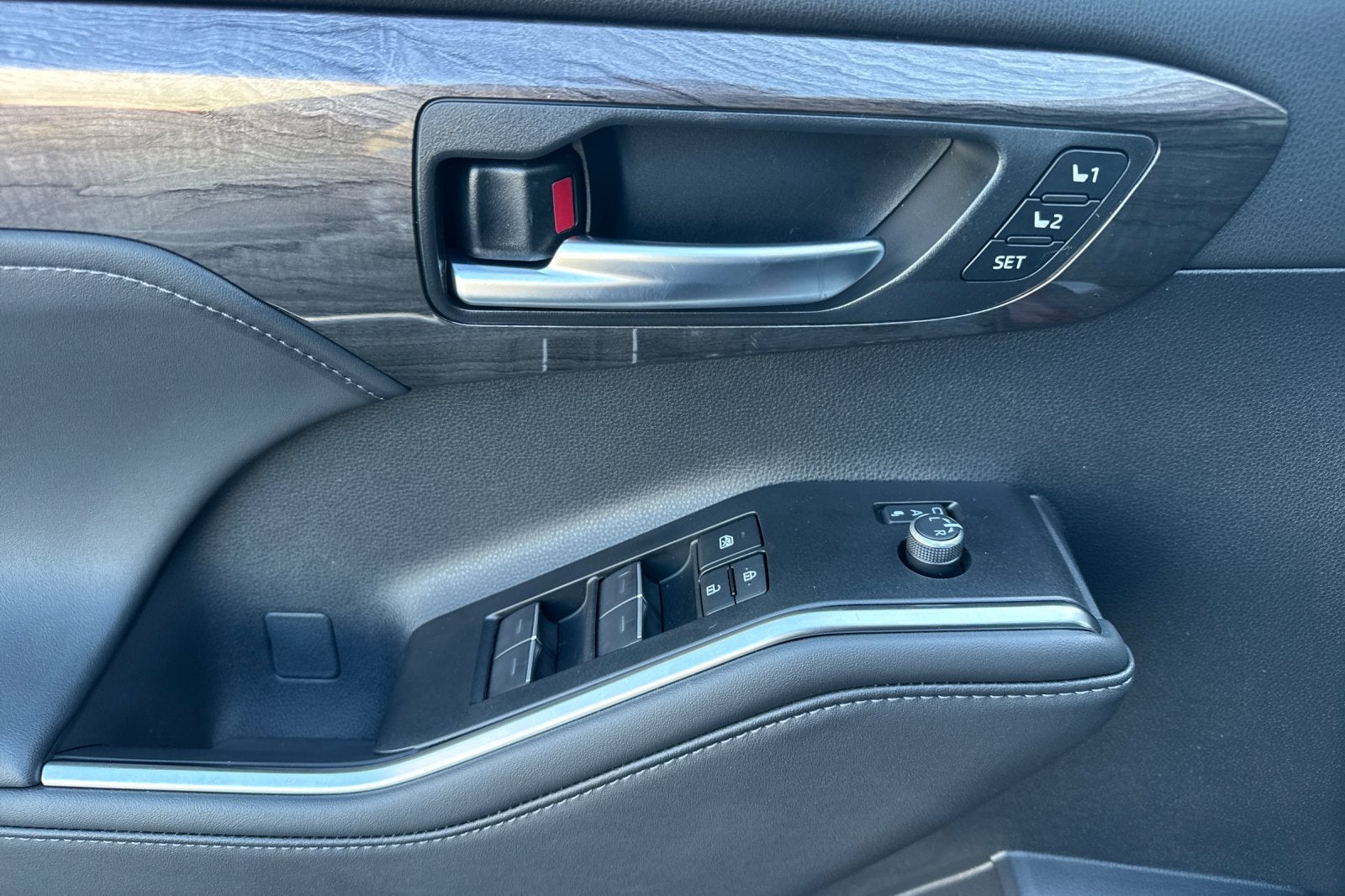 2026 Toyota Highlander Hybrid Hybrid Platinum