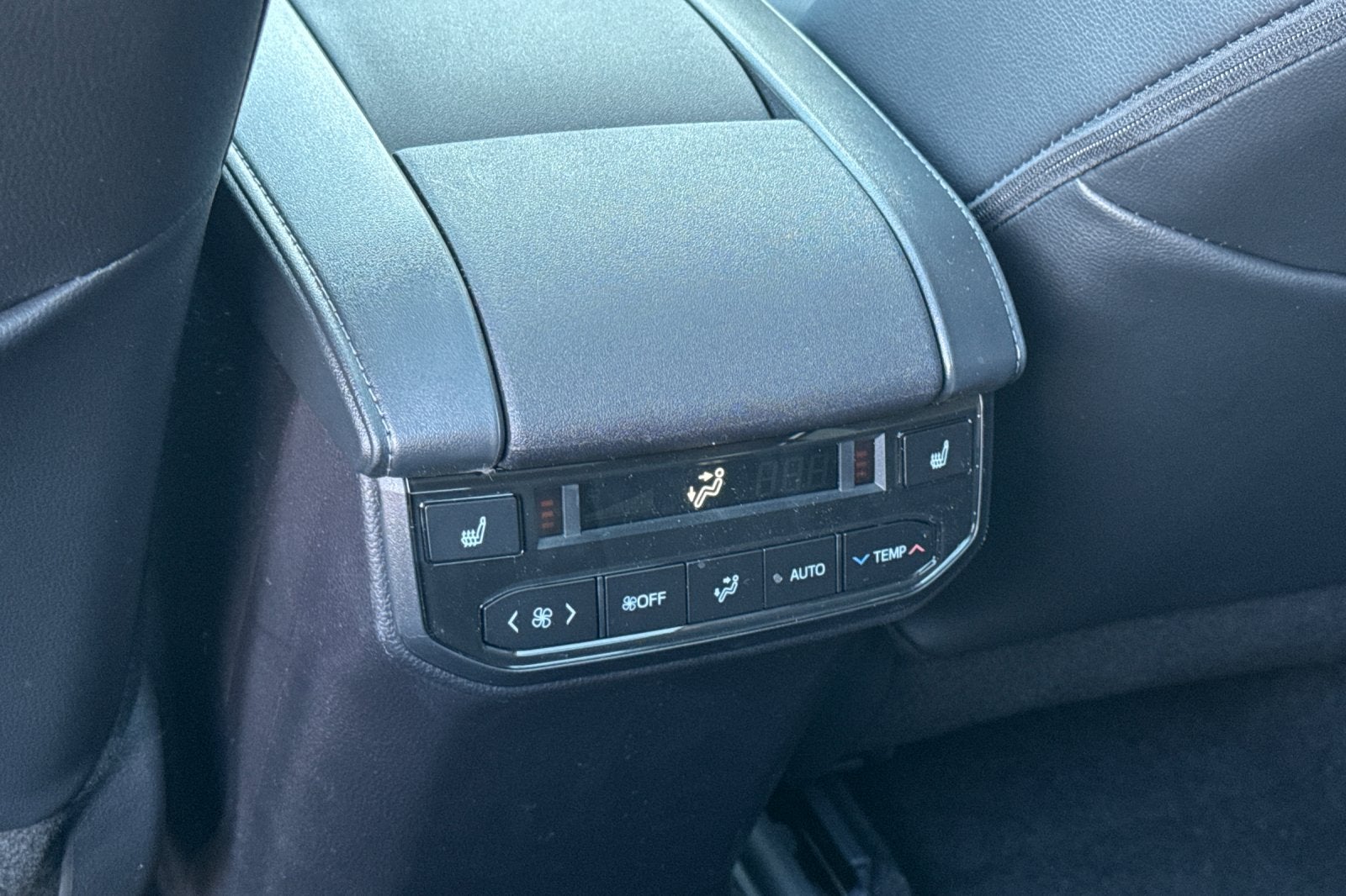 2026 Toyota Highlander Hybrid Hybrid Platinum