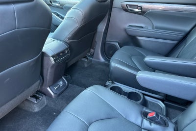 2026 Toyota Highlander Hybrid Hybrid Platinum