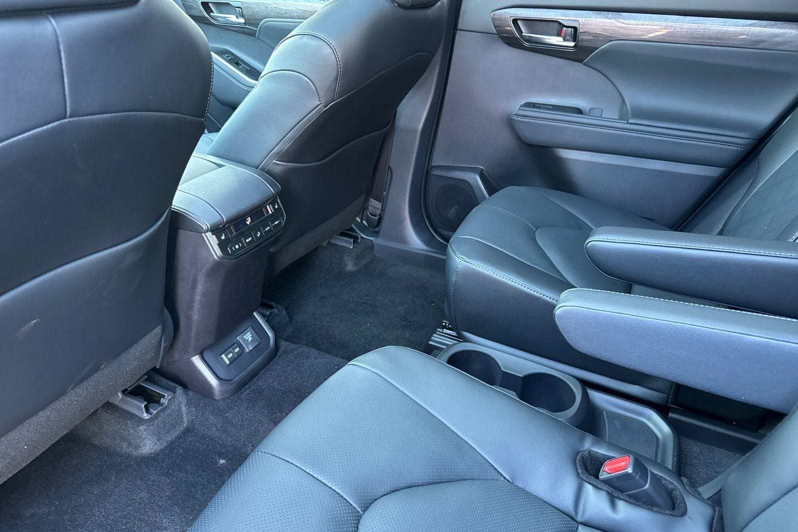 2026 Toyota Highlander Hybrid Hybrid Platinum