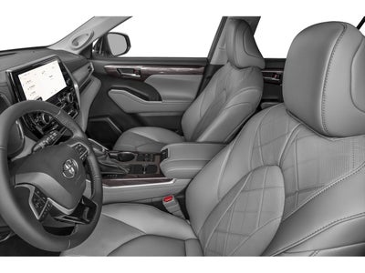 2025 Toyota Highlander Hybrid Platinum