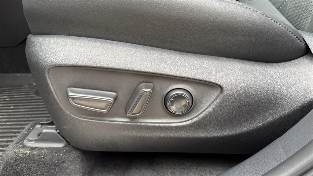 2025 Toyota Highlander Hybrid Hybrid Platinum