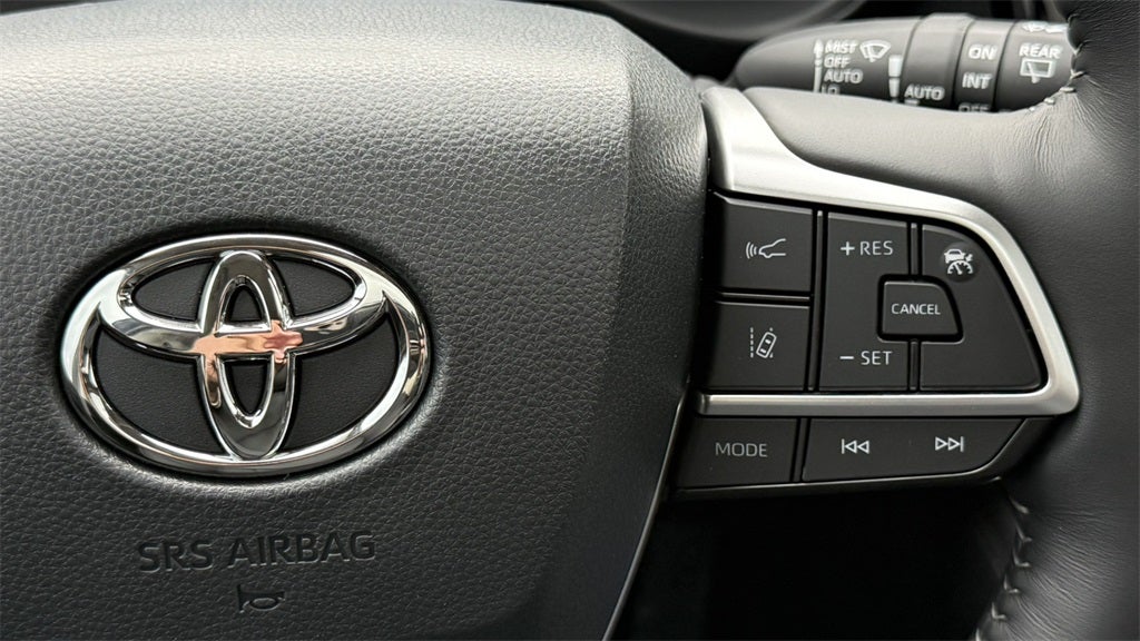 2025 Toyota Highlander Hybrid Hybrid Platinum