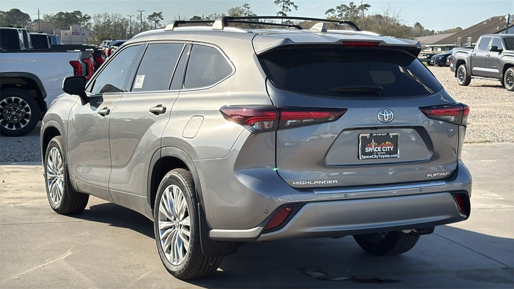 2025 Toyota Highlander Hybrid Hybrid Platinum