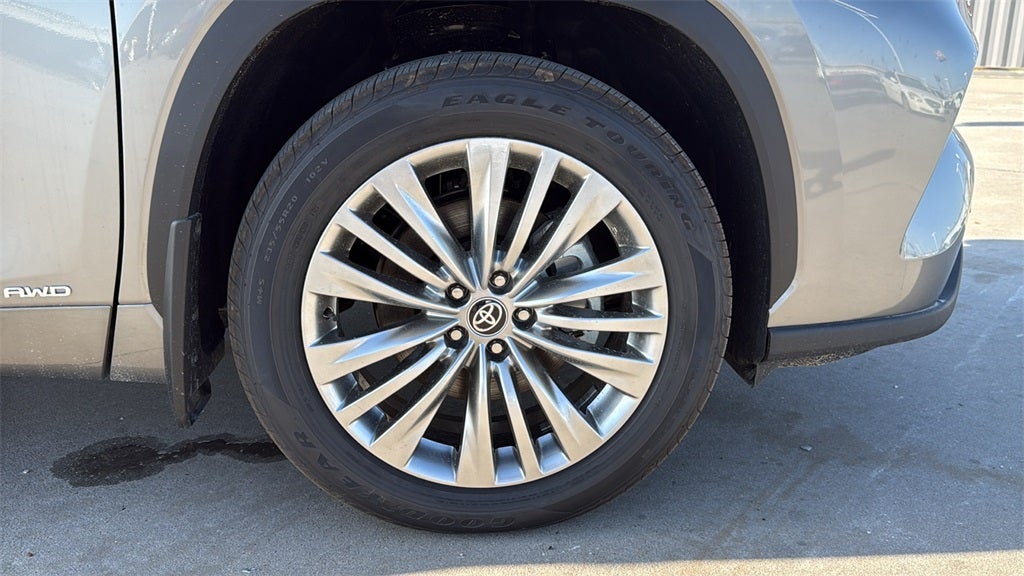 2025 Toyota Highlander Hybrid Hybrid Platinum