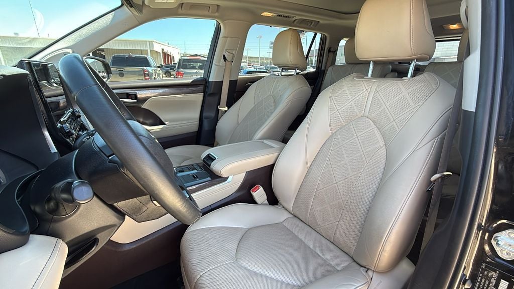 2022 Toyota HIGHLANDER Platinum