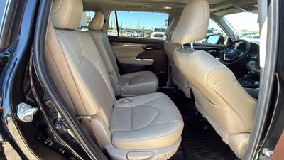 2022 Toyota HIGHLANDER Platinum