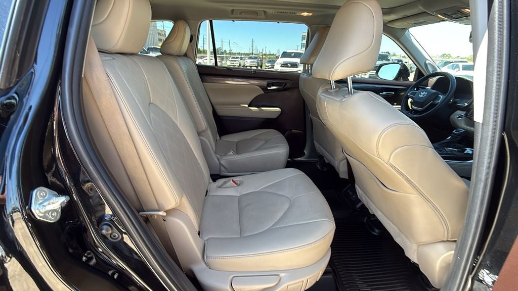 2022 Toyota HIGHLANDER Platinum