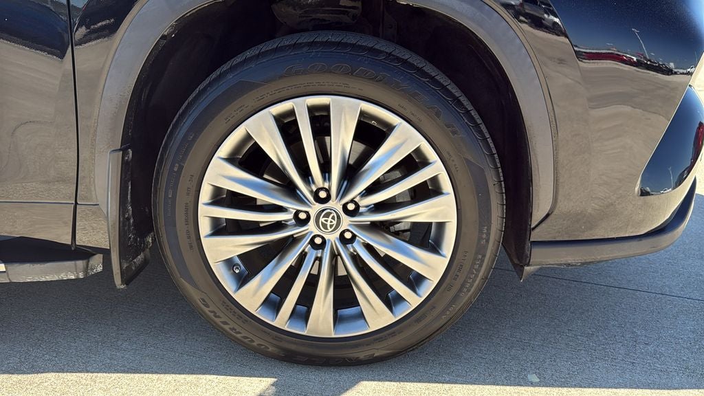 2022 Toyota HIGHLANDER Platinum