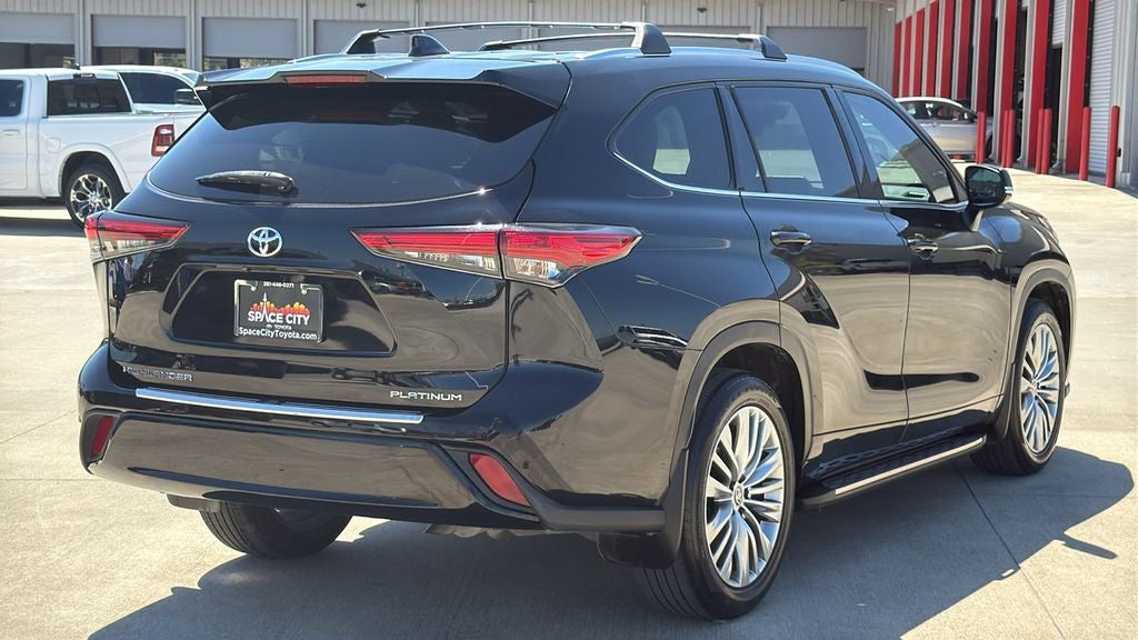 2022 Toyota HIGHLANDER Platinum