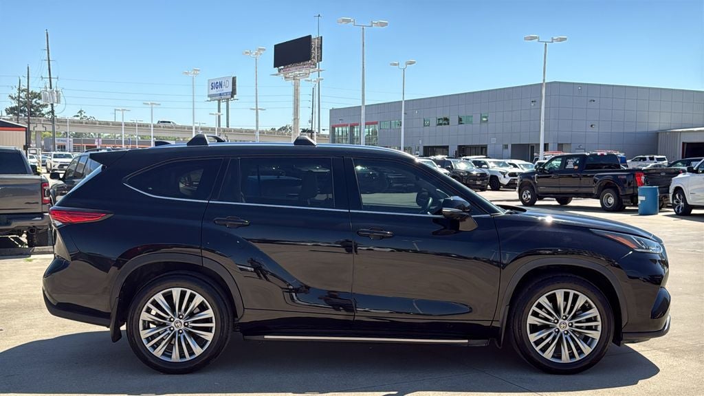 2022 Toyota HIGHLANDER Platinum
