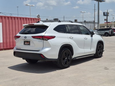 2022 Toyota Highlander Hybrid XLE