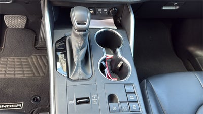 2024 Toyota HIGHLANDER HEV XLE