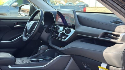 2024 Toyota HIGHLANDER HEV XLE