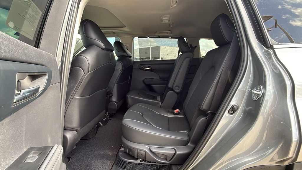 2026 Toyota Highlander Hybrid Hybrid XLE