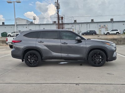 2023 Toyota Highlander LE