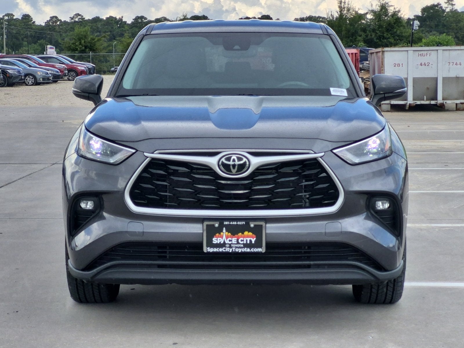 2023 Toyota Highlander LE