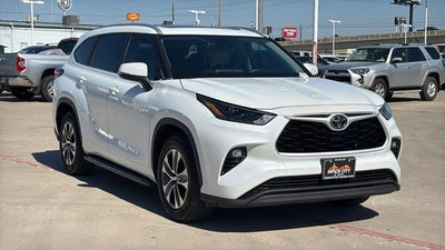 2023 Toyota HIGHLANDER XLE